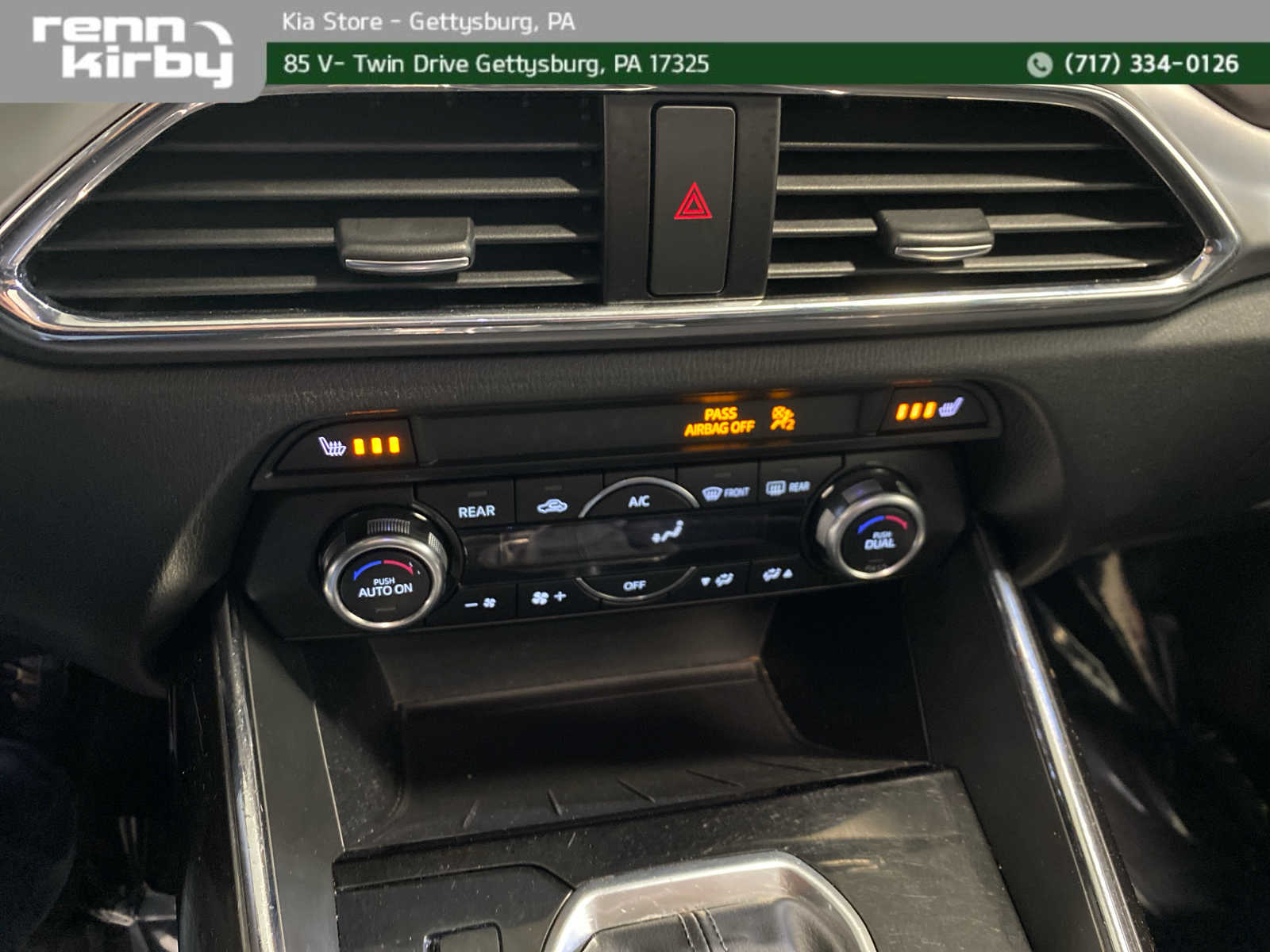 2017 Mazda CX-9 Grand Touring photo 4