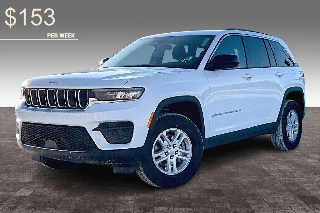 Jeep Grand Cherokee Laredo 4WD 2025
