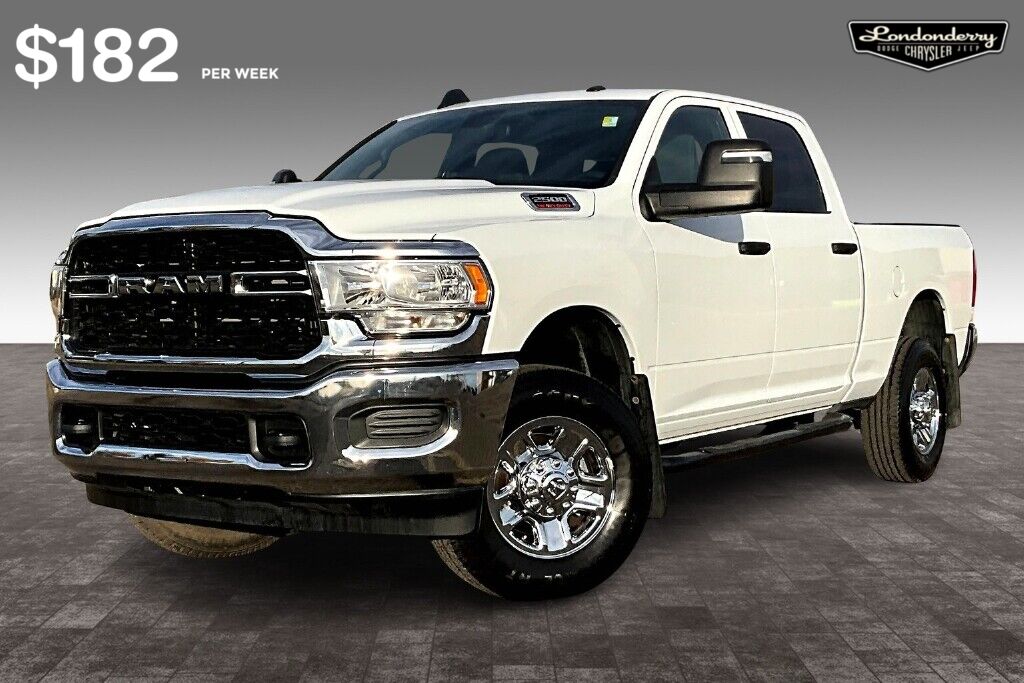 RAM 2500 Tradesman Crew Cab 4WD 2024