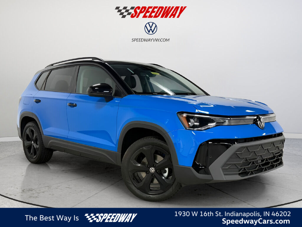 2025 Volkswagen Taos SE Black 4Motion
