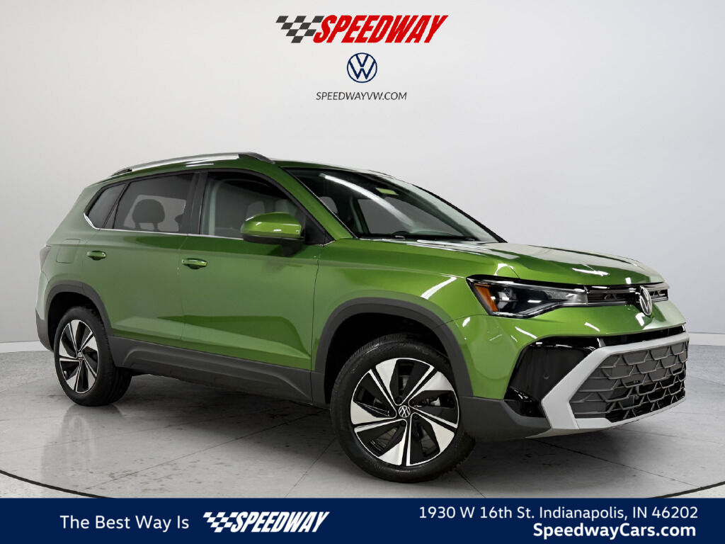 2025 Volkswagen Taos SE 4Motion