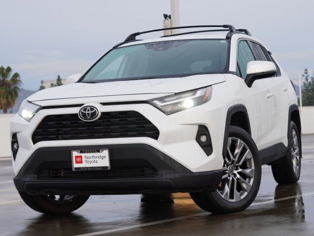 2023 Toyota RAV4 XLE Premium FWD