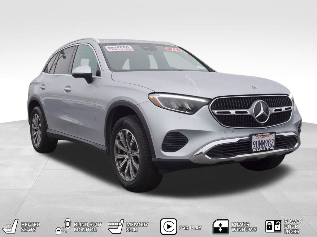 Cirrus Silver Metallic 2023 Mercedes-Benz GLC 300 4MATIC SUV / Crossover All-Wheel Drive 9-Speed Automatic