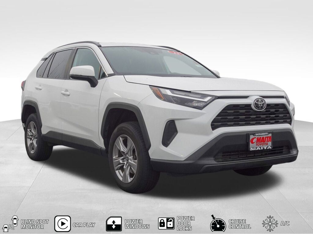 2023 Toyota RAV4 XLE FWD