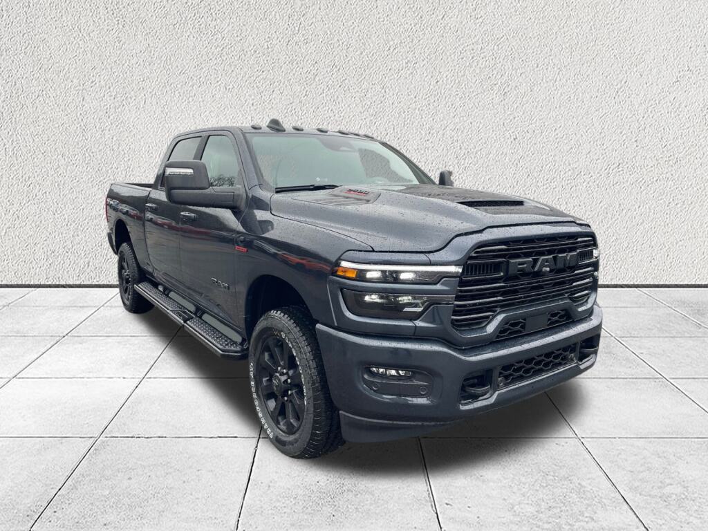 2026 RAM 2500 Laramie Crew Cab 4WD