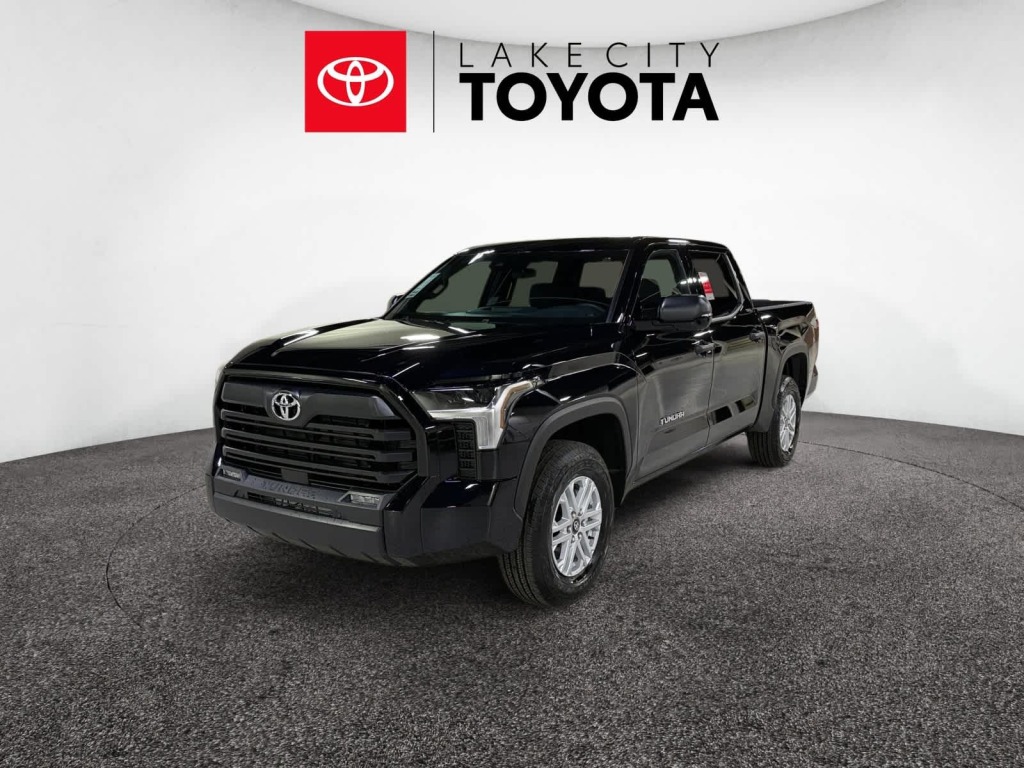 2026 Toyota Tundra SR5 CrewMax Cab 4WD