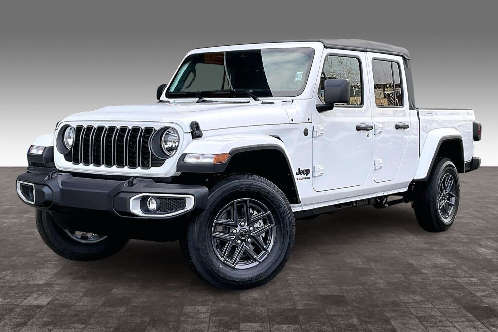 2026 Jeep Gladiator Sport S Crew Cab 4WD