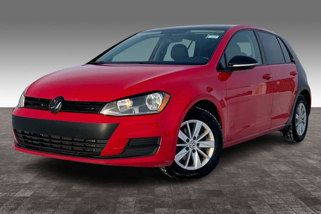 Red 2017 Volkswagen Golf 1.8T Comfortline 4-Door FWD Hatchback Automatic