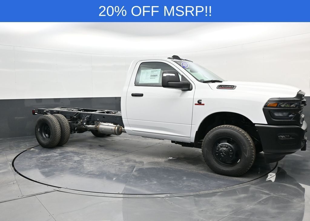 2026 RAM 3500 Chassis Tradesman Regular Cab LB DRW 4WD