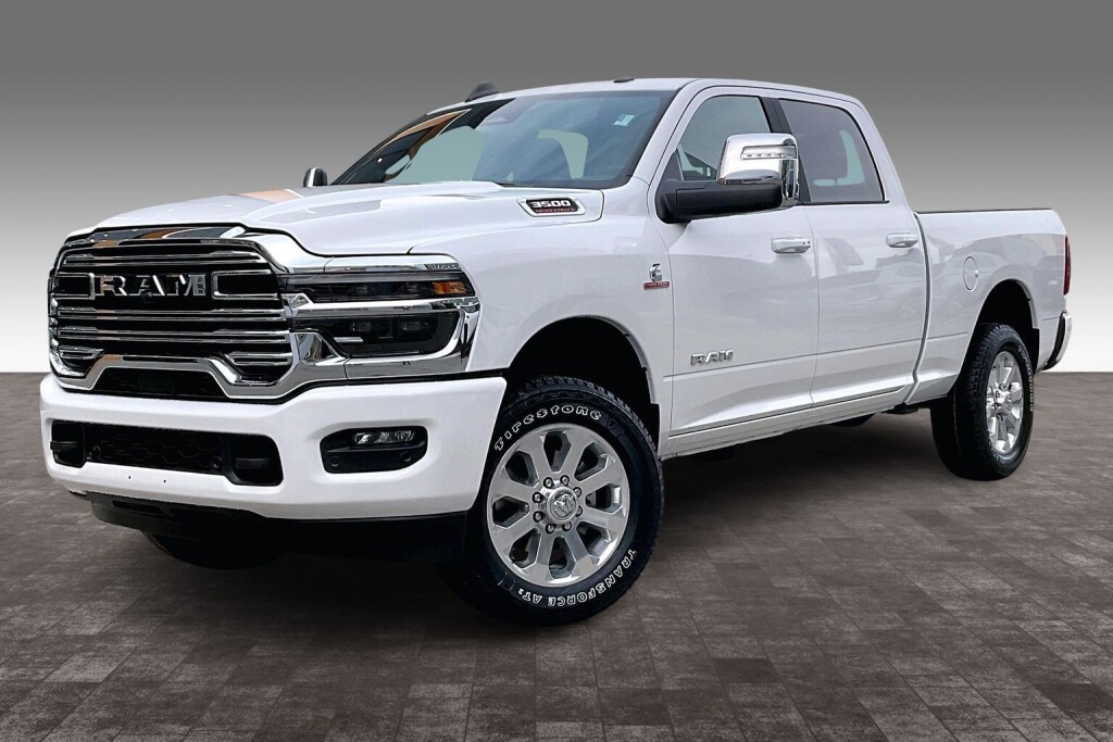2026 RAM 3500 Laramie Crew Cab 4WD