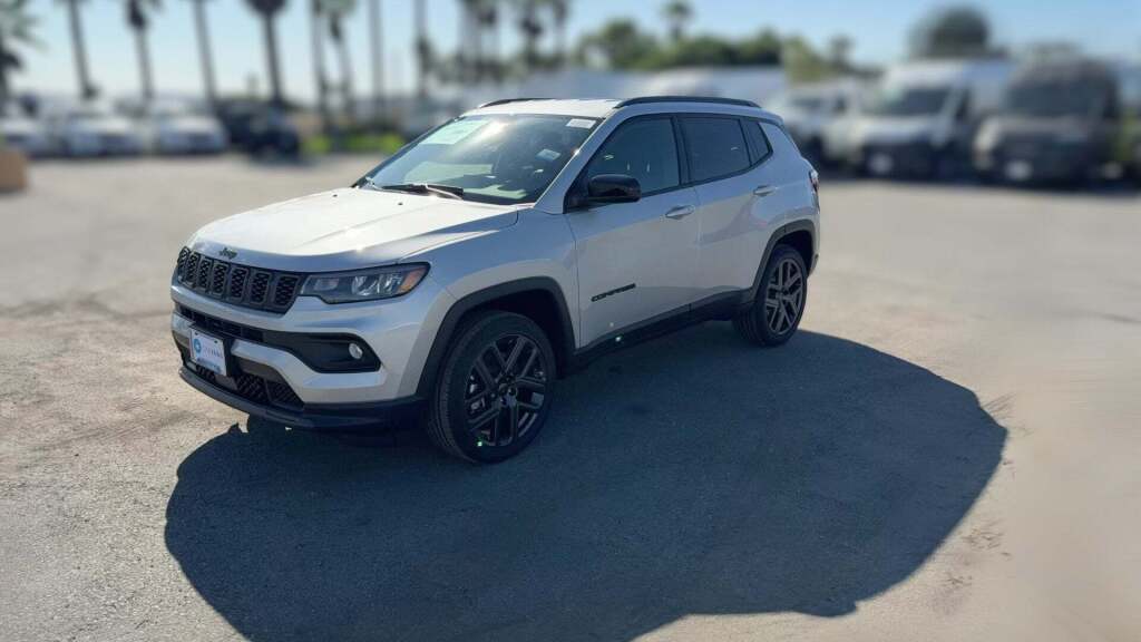 2026 Jeep Compass Latitude Altitude 4WD