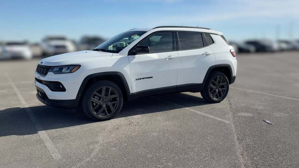 2026 Jeep Compass Latitude Altitude 4WD