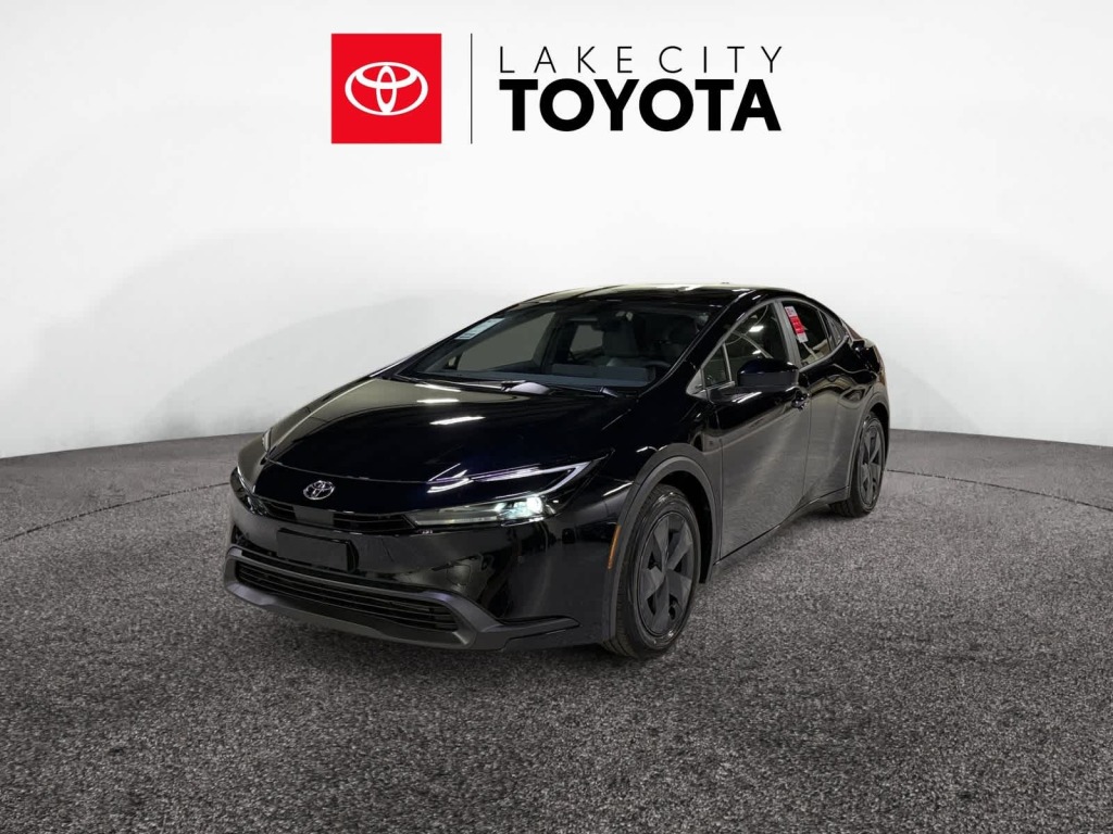 2026 Toyota Prius LE FWD