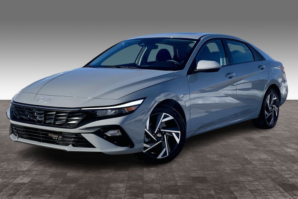 2025 Hyundai Elantra Preferred FWD