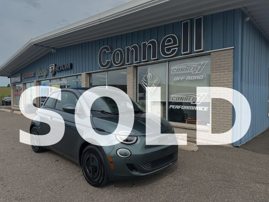 2025 FIAT 500e Giorgio Armani FWD