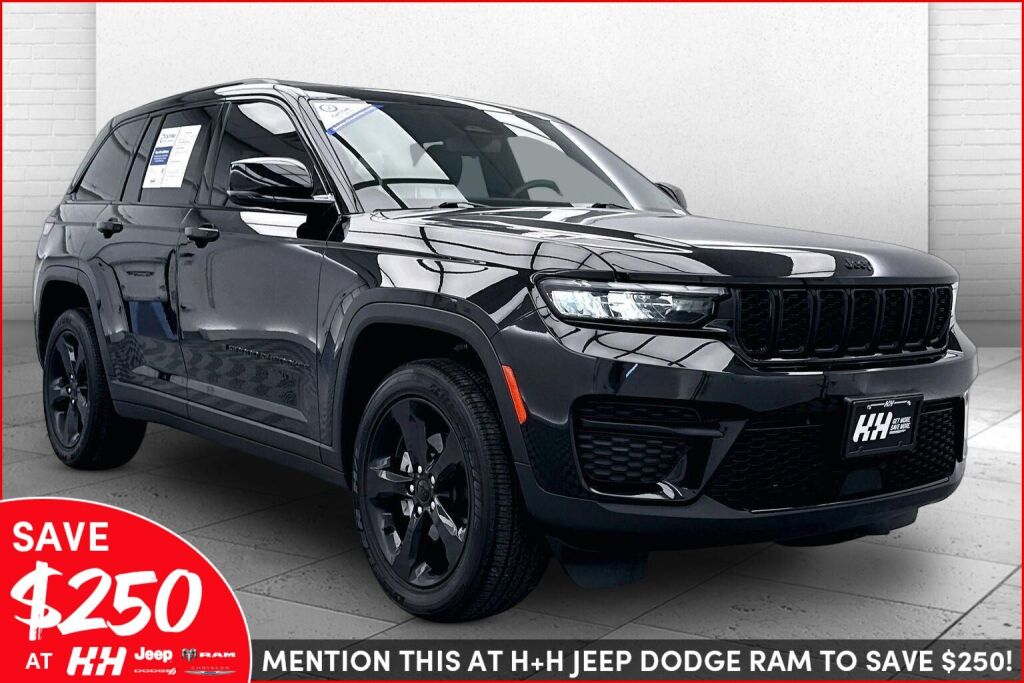 2023 Jeep Grand Cherokee Altitude 4WD