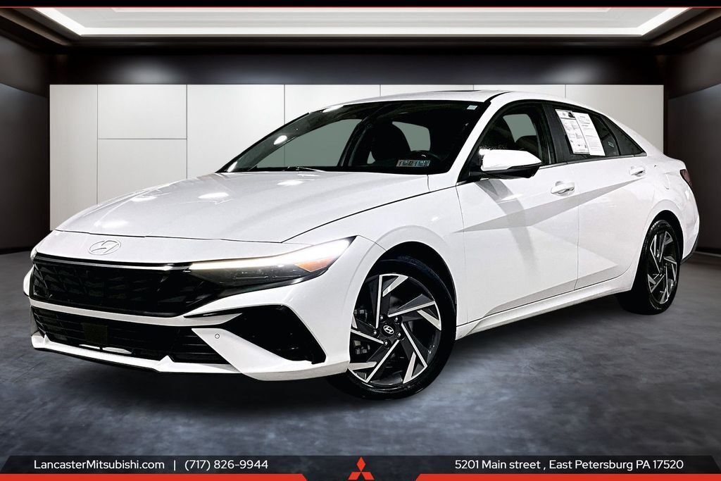 2024 Hyundai Elantra Limited FWD