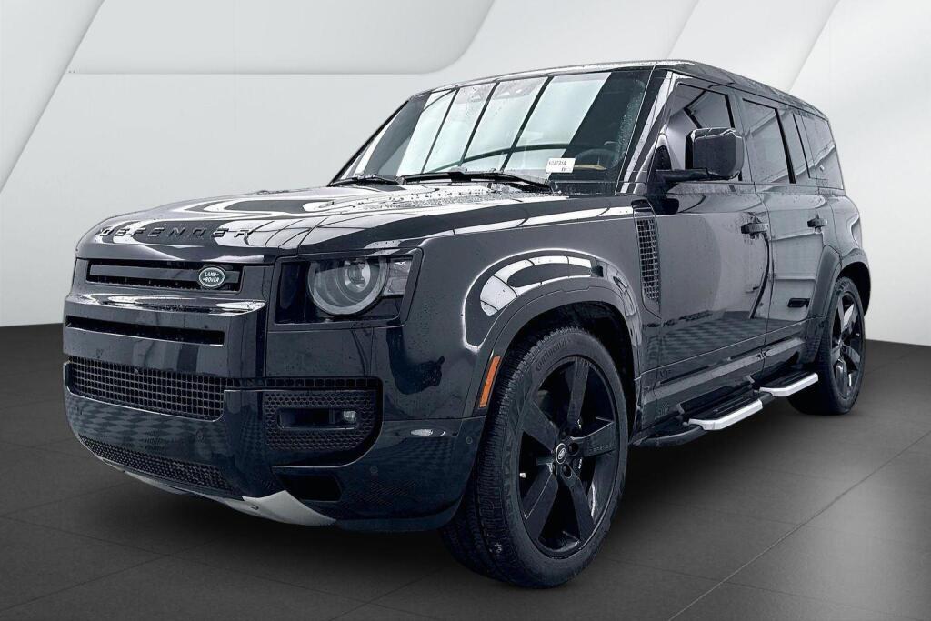 2023 Land Rover Defender 110 V8 AWD
