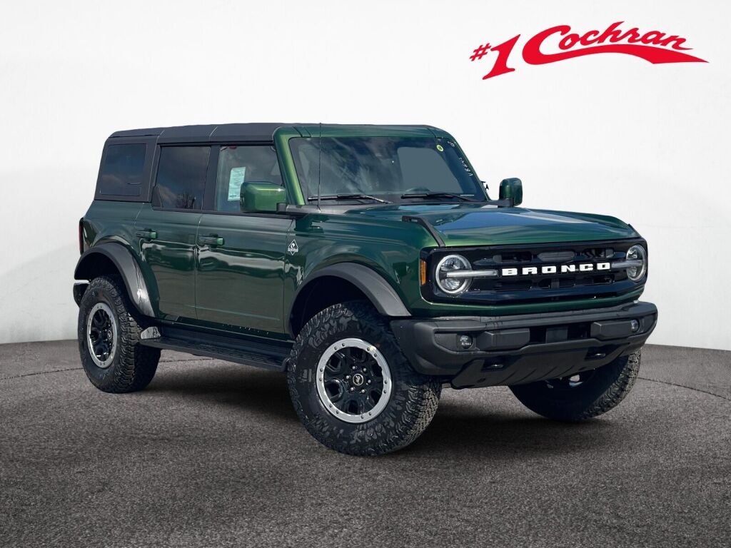 2025 Ford Bronco Outer Banks 4-Door 4WD