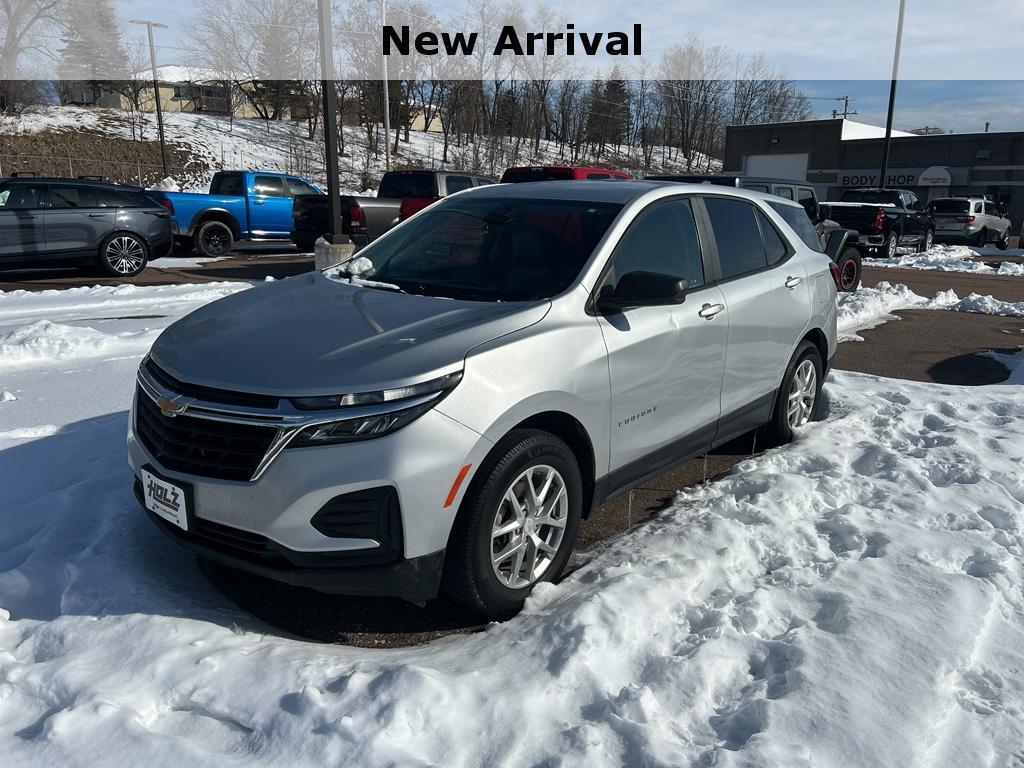 Silver Ice Metallic 2022 Chevrolet Equinox LS AWD with 1FL SUV / Crossover Four-Wheel Drive 6-Speed Automatic