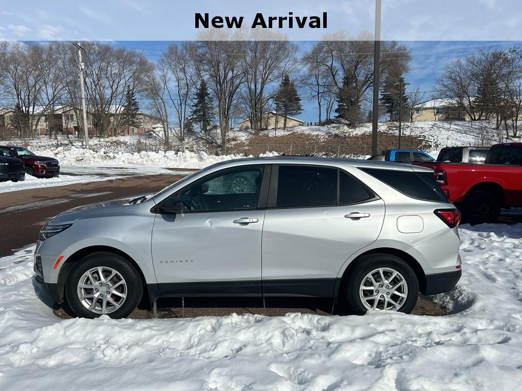 View vehicle photo 2