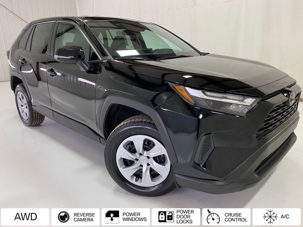 2023 Toyota RAV4 LE - 0