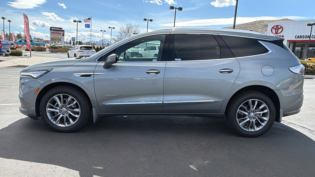 View vehicle photo 6