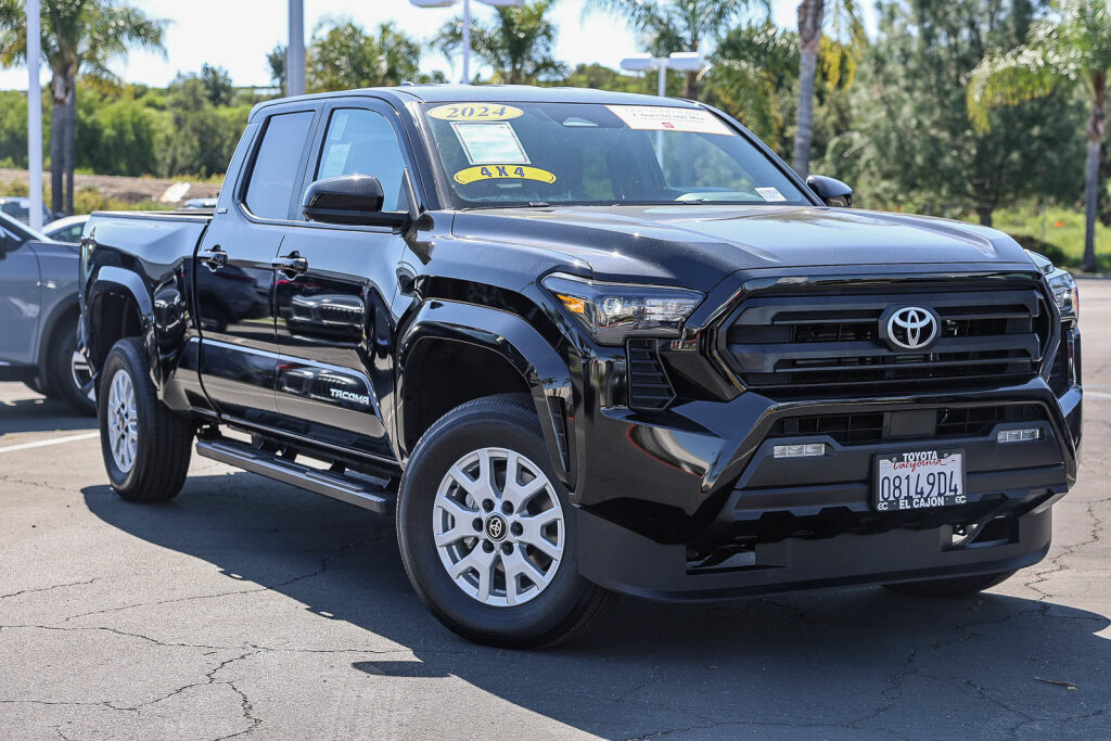 2024 Toyota Tacoma SR5 Double Cab 4WD