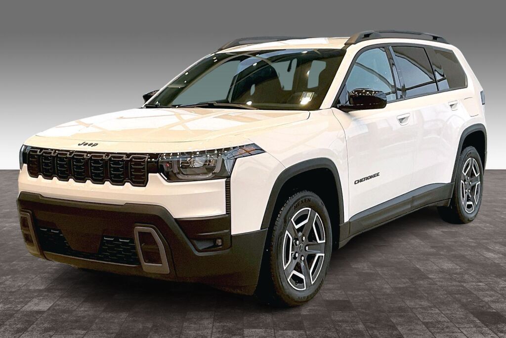 2026 Jeep Cherokee Laredo 4WD