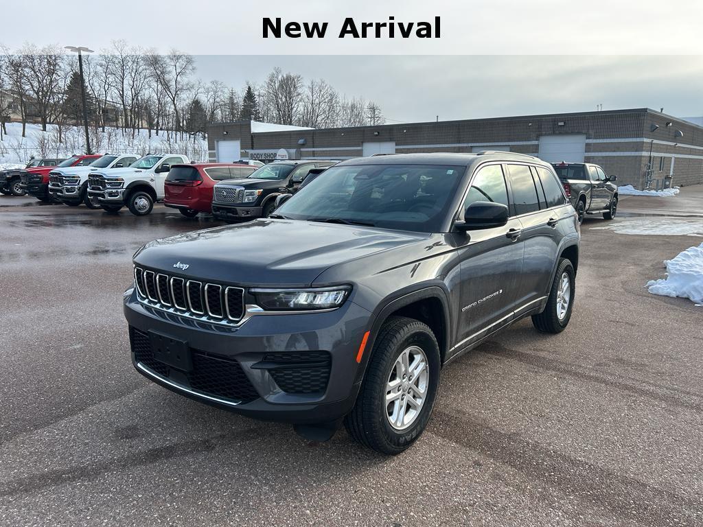 2024 Jeep Grand Cherokee Laredo 4WD