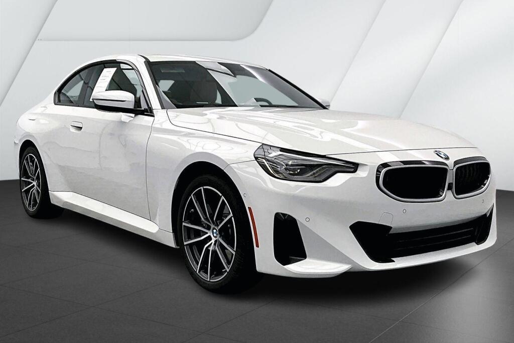 2025 BMW 2 Series 230i Coupe xDrive