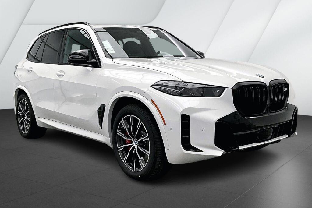 2026 BMW X5 M60i xDrive