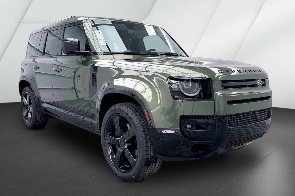 2026 Land Rover Defender 110 P400 X-Dynamic SE AWD