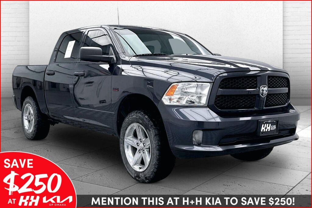 2018 RAM 1500 Express Crew Cab 4WD