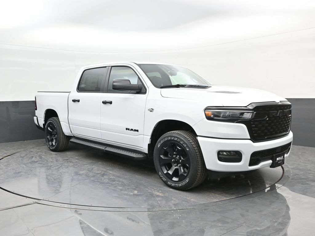 2026 RAM 1500 Express Crew Cab 4WD