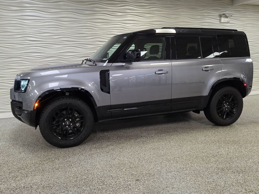 2023 Land Rover Defender 110 X-Dynamic SE AWD