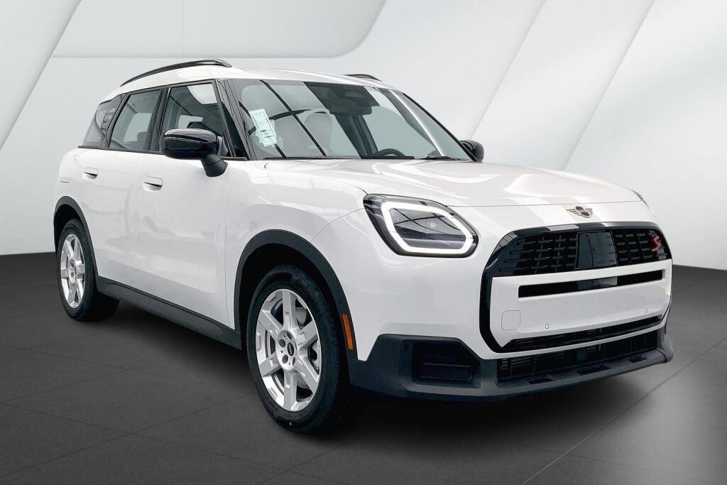 Nanuq White Metallic 2025 MINI Countryman Cooper S ALL4 SUV / Crossover All-Wheel Drive 7-Speed Dual Clutch