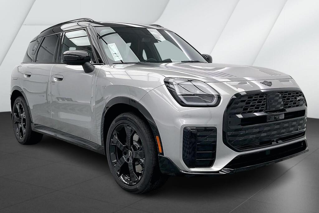 Melting Silver III Metallic 2026 MINI Countryman S ALL4 SUV / Crossover All-Wheel Drive 7-Speed Dual Clutch
