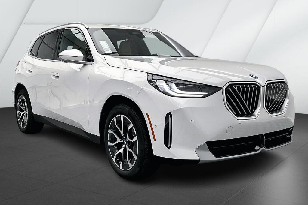 Mineral White Metallic 2026 BMW X3 30 xDrive SUV / Crossover All-Wheel Drive Automatic