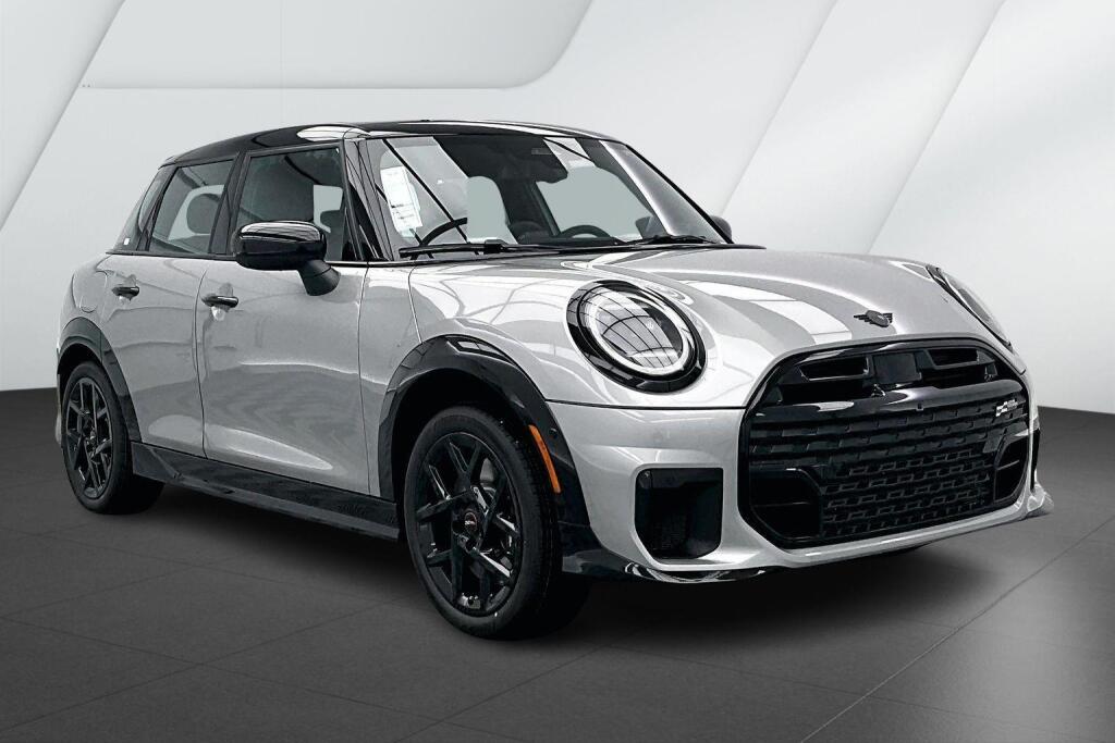 Melting Silver III Metallic 2026 MINI Cooper S 4-Door Hatchback FWD Hatchback Front-Wheel Drive 7-Speed Dual Clutch