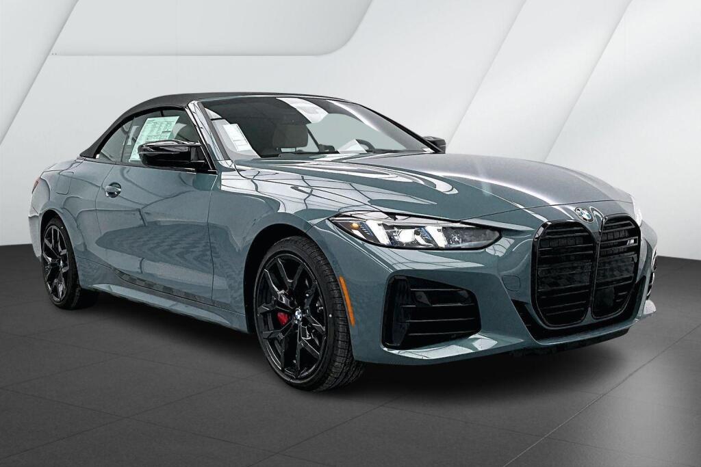 Cape York Green Metallic 2026 BMW 4 Series M440i Convertible xDrive Convertible All-Wheel Drive Automatic