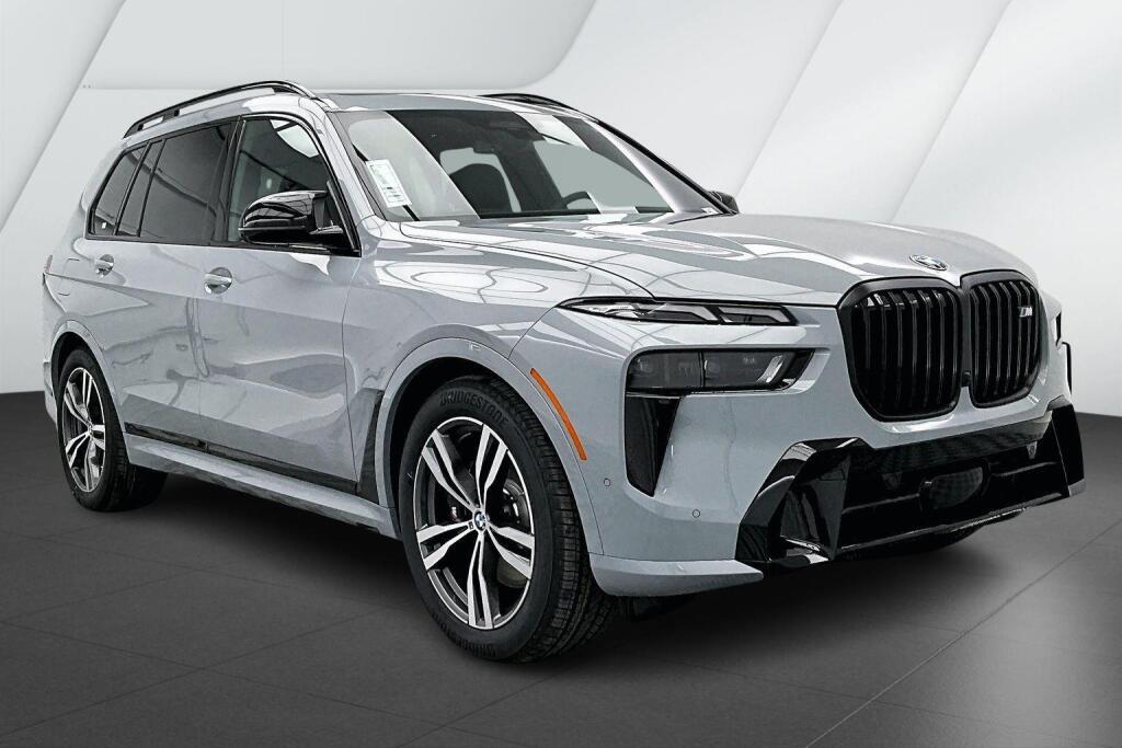 Gray (Brooklyn Grey Metallic) 2026 BMW X7 M60i AWD SUV / Crossover All-Wheel Drive Automatic