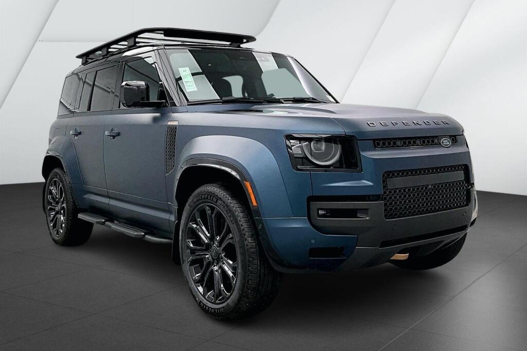 Sargasso Blue Premium Metallic 2026 Land Rover Defender 110 P635 OCTA AWD SUV / Crossover All-Wheel Drive Automatic
