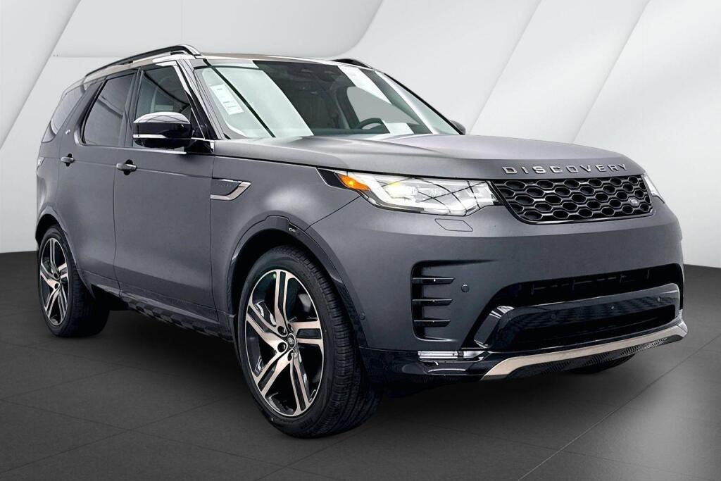 Gray (Carpathian Grey Premium Metallic) 2026 Land Rover Discovery P360 Tempest Edition AWD SUV / Crossover All-Wheel Drive Automatic