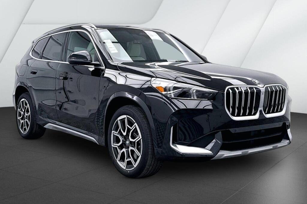 Black Sapphire Metallic 2026 BMW X1 xDrive28i SUV / Crossover All-Wheel Drive 7-Speed Dual Clutch