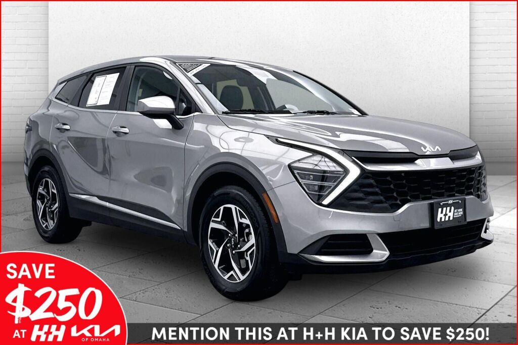 Silver 2024 Kia Sportage LX FWD SUV / Crossover Front-Wheel Drive