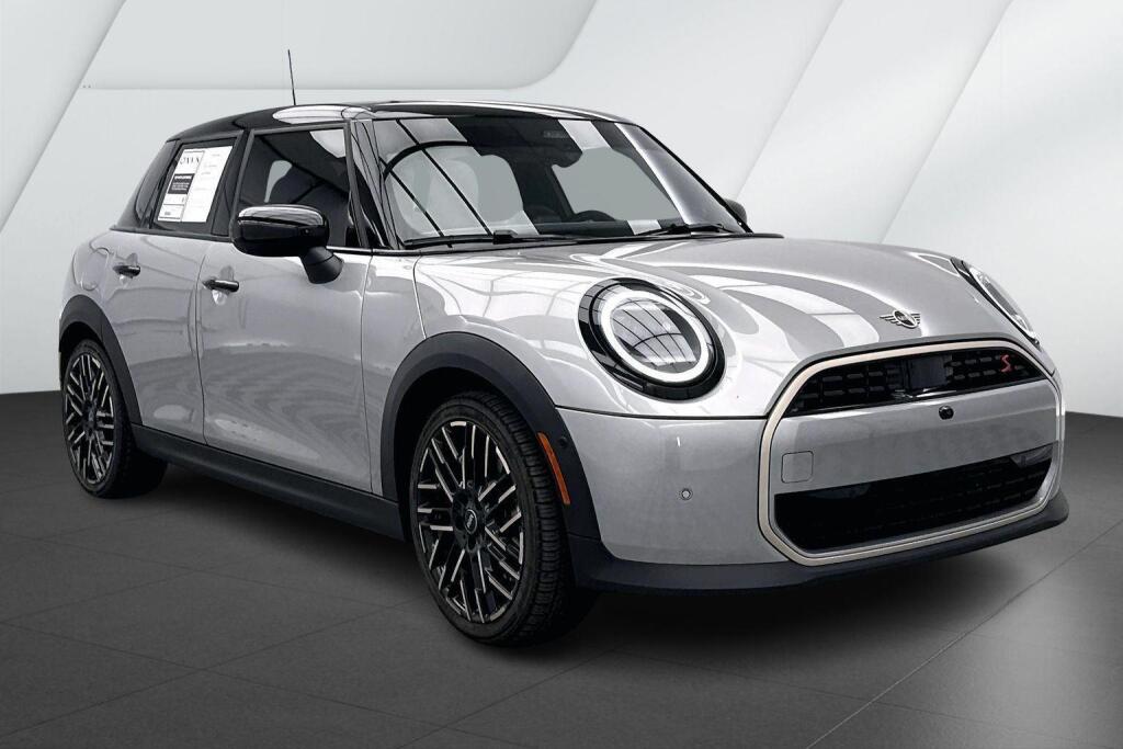 Melting Silver III Metallic 2025 MINI Cooper S 4-Door Hatchback FWD Hatchback Front-Wheel Drive 7-Speed Dual Clutch