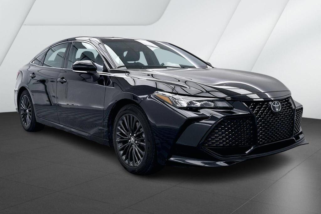 Midnight Black Metallic 2020 Toyota Avalon XSE FWD Sedan Front-Wheel Drive Automatic