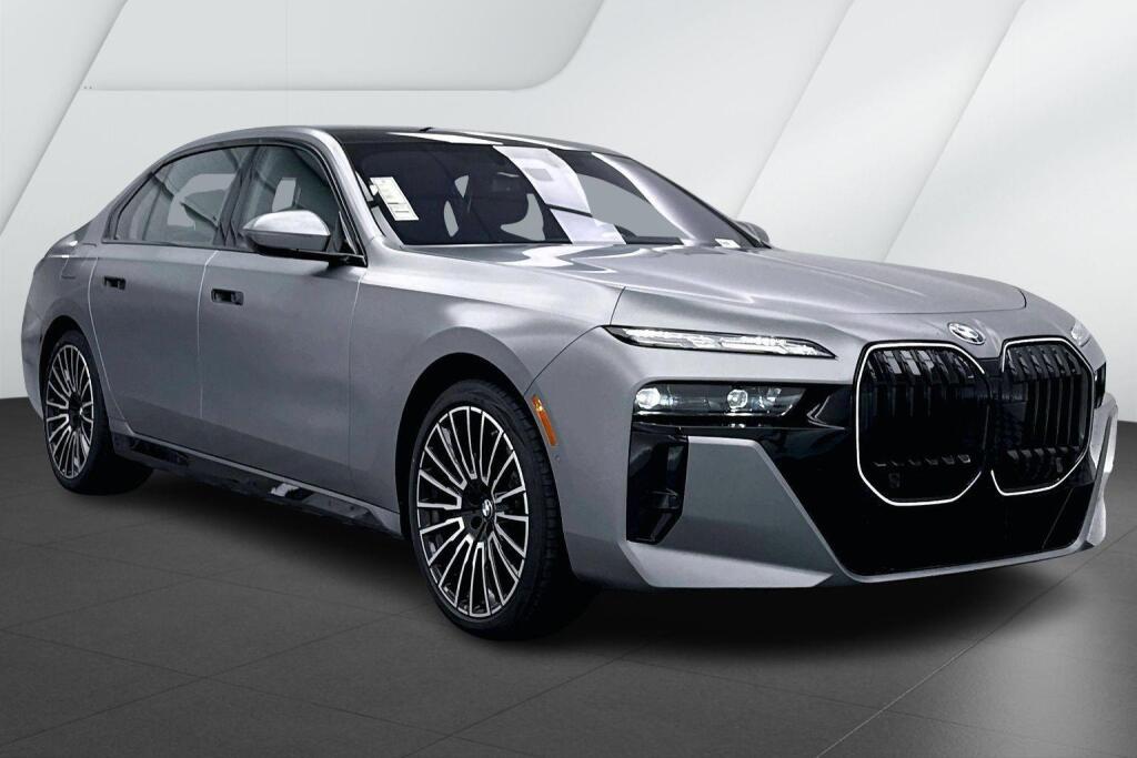 Gray (Frozen Pure Grey Metallic) 2026 BMW 7 Series 760i xDrive Sedan All-Wheel Drive Automatic