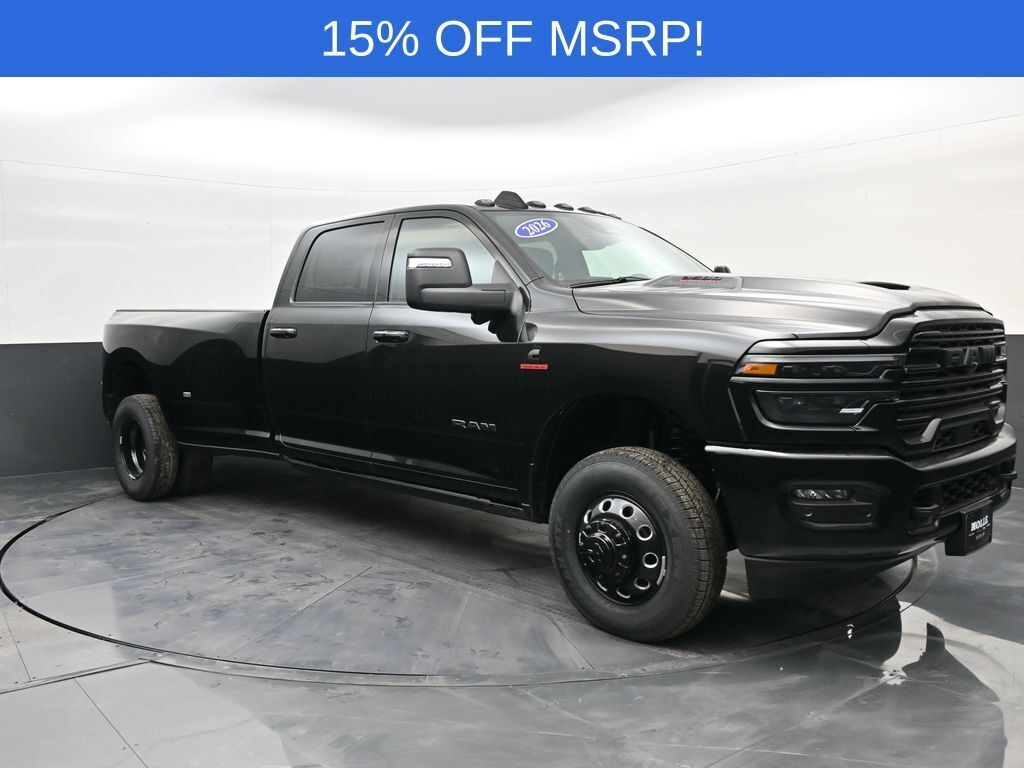 Diamond Black Crystal Pearlcoat 2026 RAM 3500 Laramie Crew Cab LB DRW 4WD Pickup Truck Four-Wheel Drive 8-Speed Automatic